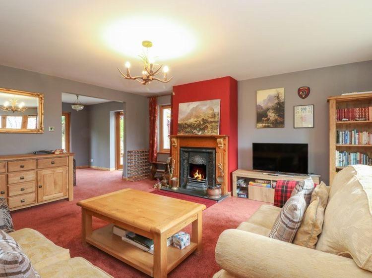 Tarmachan Cottage - West Highland Getaway Форт-Уильям Экстерьер фото